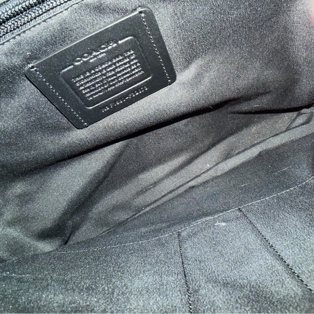Coach Men’s Black Signature Canvas Backpack with Shearling Trim - Picture 4 of 5